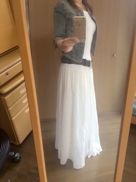 「CECIL McBEE（セシルマクビー）のアイテム（デニムジャケット）」を使った、気まぐれな猫さん（レディース・163cm）の春コーディネート