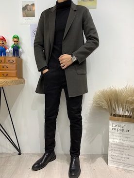 「アイテム（ムートンコート、グレー系）」を使った、@.azhongさん（メンズ・180cm）の秋コーディネート