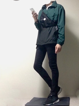「アイテム（マウンテンパーカー）」を使った、まよりさん（メンズ・180cm）の秋コーディネート