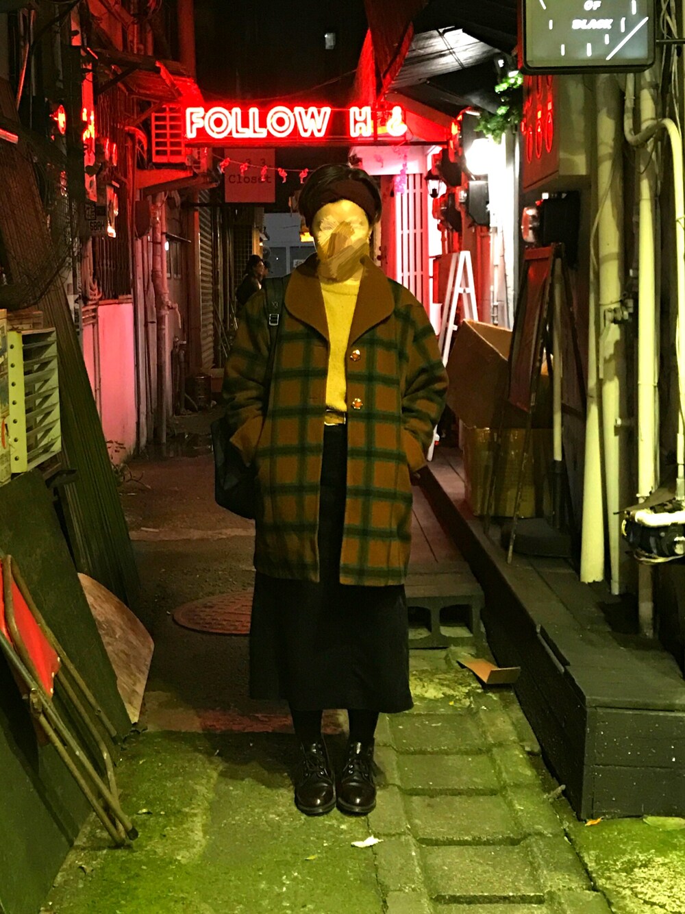 「ootd、Dr.Martens、無印良品、GU、Taiwan、冬」｜「古著のアイテム（ダッフルコート、ブラウン系）」を使った、芮翠樹さん（レディース・164cm）の春コーディネートの1枚目の写真