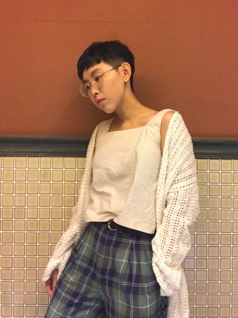 「秋のコーデ、ootd、fashion、秋服、Pull&Bear、glasses、Dr.Martens、Taiwan、女の子、outfit」｜「PULL&BEARのアイテム（ピーコート、ホワイト系）」を使った、芮翠樹さん（レディース・164cm）の秋コーディネートの1枚目の写真