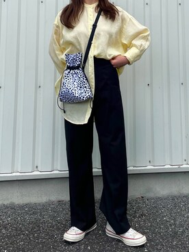 スニーカーを使った 差し色 のレディース人気ファッションコーディネート Wear