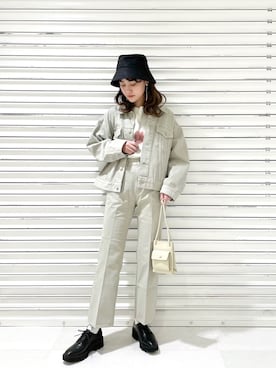 「アイテム（デニムジャケット、グリーン系）」を使った、ぽ　んさん（レディース・161cm）の春コーディネート