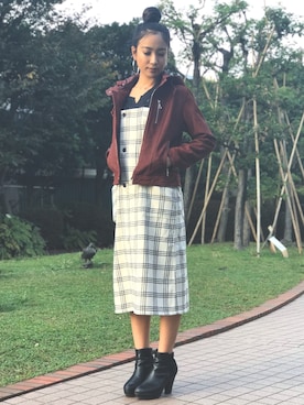 「アイテム（ライダースジャケット、レッド系）」を使った、SHIONさん（レディース・164cm）の秋コーディネート