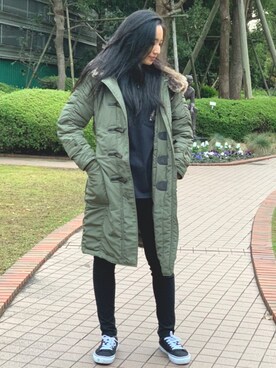 「オリーブ」｜「アイテム（ダウンジャケット/コート）」を使った、SHIONさん（レディース・164cm）の秋コーディネート