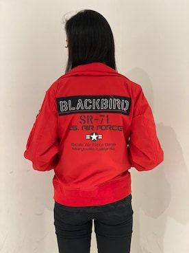 「アイテム（ミリタリージャケット、レッド系）」を使った、SHIONさん（レディース・164cm）の春コーディネート