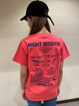 「AVIREX（アヴィレックス）のエンブロイダリー ティーシャツ 刺繍/ EMBROIDERED T-SHIRT（Tシャツ/カットソー）」を使った、SHIONさん（レディース・164cm）の春コーディネート