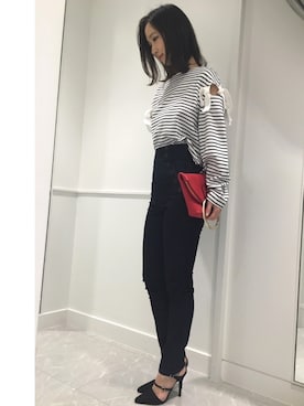 「JILL STUART（ジルスチュアート）のアイテム（Tシャツ/カットソー）」を使った、meguさん（レディース・163cm）の冬コーディネート