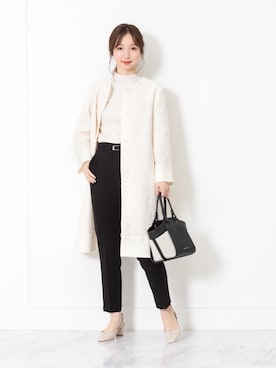 「アイテム（ノーカラージャケット、ホワイト系）」を使った、meguさん（レディース・163cm）の冬コーディネート