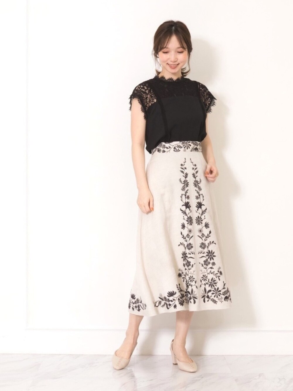 ジルスチュアート♡アマラ刺繍サーキュラースカート - ひざ丈スカート