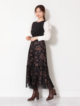 「JILL STUART（ジルスチュアート）のアイテム（Tシャツ/カットソー）」を使った、meguさん（レディース・163cm）の秋コーディネート