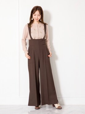 「アイテム（ブーティ、ベージュ系）」を使った、meguさん（レディース・163cm）の秋コーディネート