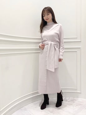 「アイテム（ゴールド系）」を使った、meguさん（レディース・163cm）の秋コーディネート