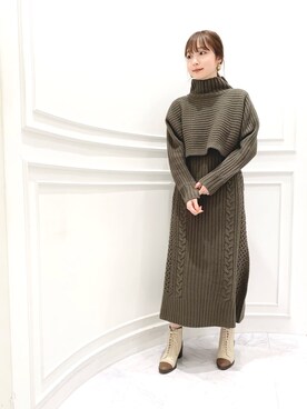 「アイテム（ブーティ、ベージュ系）」を使った、meguさん（レディース・163cm）の秋コーディネート