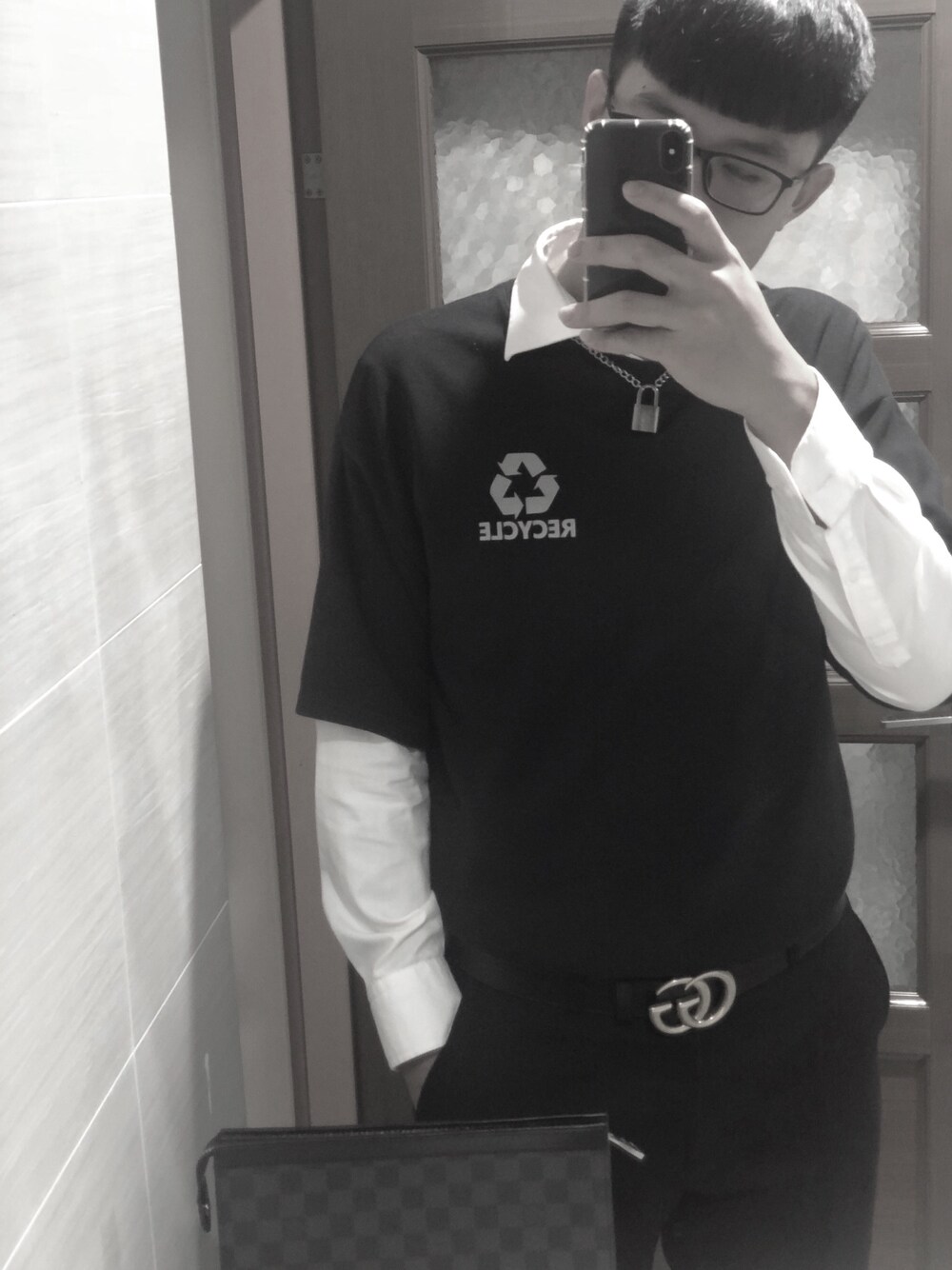「GUCCIのGUCCI GG leather belt（ベルト、ブラック系）」を使った、Linさん（メンズ・181cm）の夏コーディネートの1枚目の写真