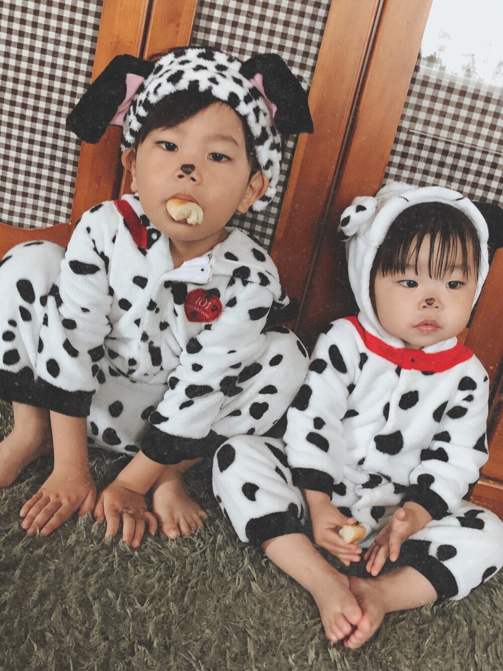 「wearhalloween2019、halloween、101匹わんちゃん、ダルメシアン柄、ハロウィン」｜「Birthdayのアイテム（つなぎ/オールインワン、ホワイト系）」を使った、M̆̈ichiruさん（キッズ・100cm）の秋コーディネートの1枚目の写真