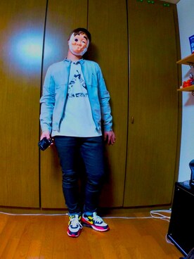 「tk.TAKEO KIKUCHI」｜「アイテム（デニムジャケット）」を使った、ひょっとこんさん（メンズ・180cm）の冬コーディネート