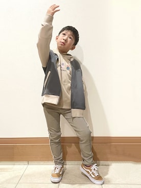 「インスタやってます」｜「アイテム（スウェット）」を使った、reikawwwさん（キッズ・120cm）の冬コーディネート