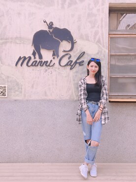 「Lulus（-）のアイテム（パンツ）」を使った、Elaineさん（レディース・162cm）の夏コーディネート