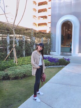 「Lulus（-）のアイテム（パンツ）」を使った、Elaineさん（レディース・162cm）の秋コーディネート