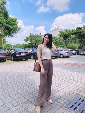 「Lulus（-）のアイテム（パンツ）」を使った、Elaineさん（レディース・162cm）の夏コーディネート