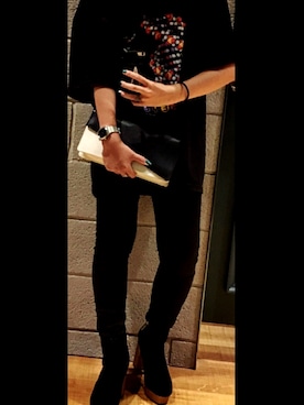 「Saint Laurent」｜「アイテム（腕時計）」を使った、Süさん（レディース・153cm）の秋コーディネート