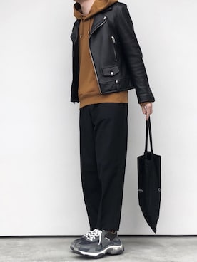 「SAINT LAURENT PARIS（サンローランパリ）のアイテム（ライダースジャケット）」を使った、hiroさん（メンズ・166cm）の春コーディネート