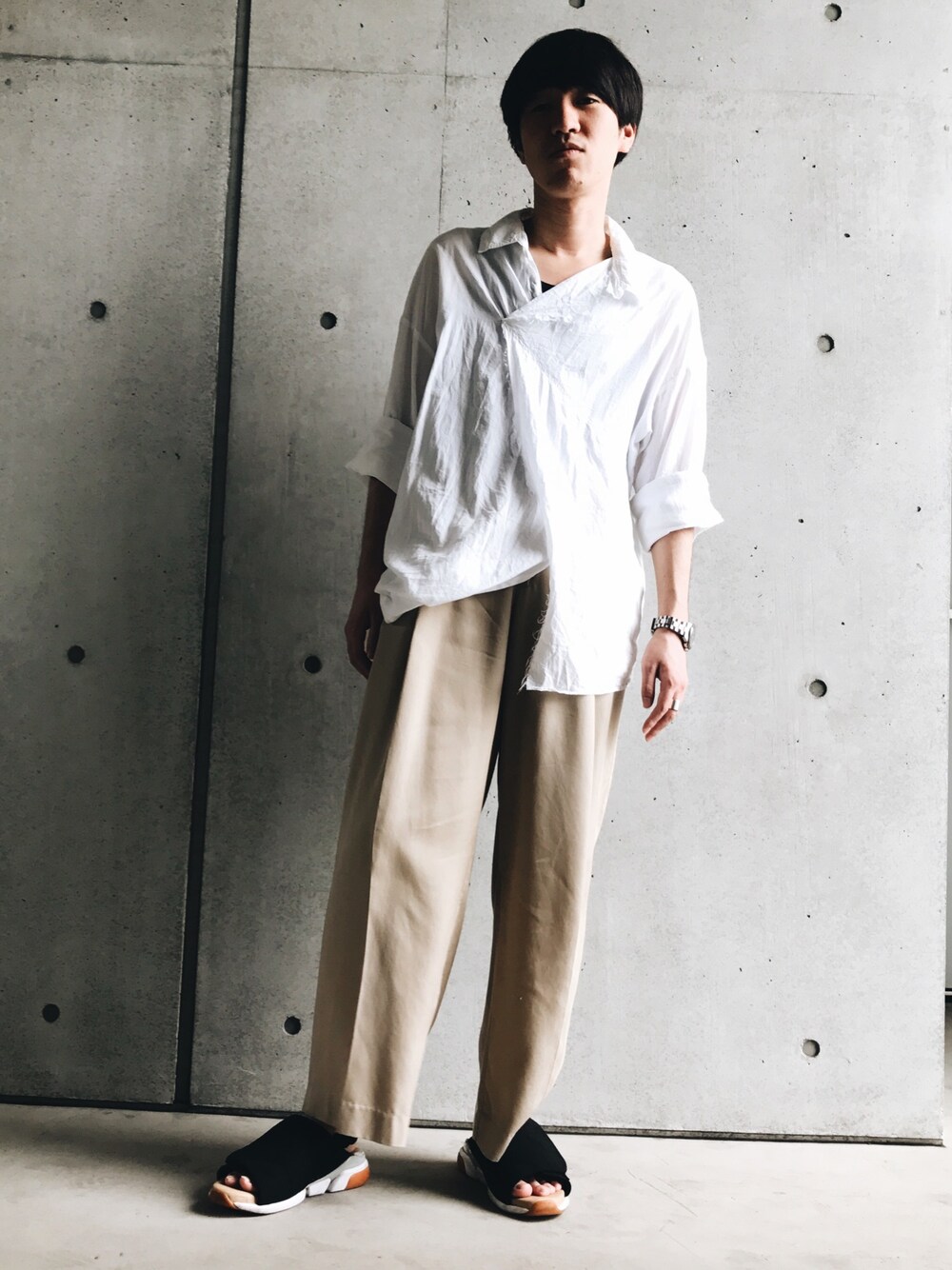 「シンプルコーデ、おしゃれさんと繋がりたい、ビックシルエット、ootd、ワイドパンツ、白シャツ、bedjwford、neonsign、ORPHIC」｜「BED J.W. FORDのアイテム（シャツ/ブラウス、ホワイト系）」を使った、Tetsuyaさん（メンズ・169cm）の夏コーディネートの1枚目の写真