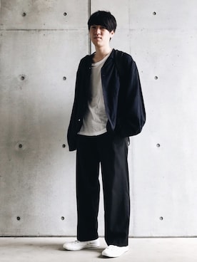 「THEE（シー）のアイテム（スラックス）」を使った、Tetsuyaさん（メンズ・169cm）の秋コーディネート