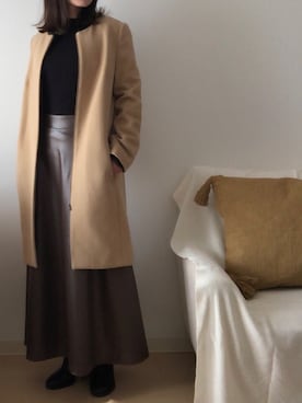 「レザースカート」｜「アイテム（ノーカラーコート）」を使った、こはるるさん（レディース・151cm）の冬コーディネート