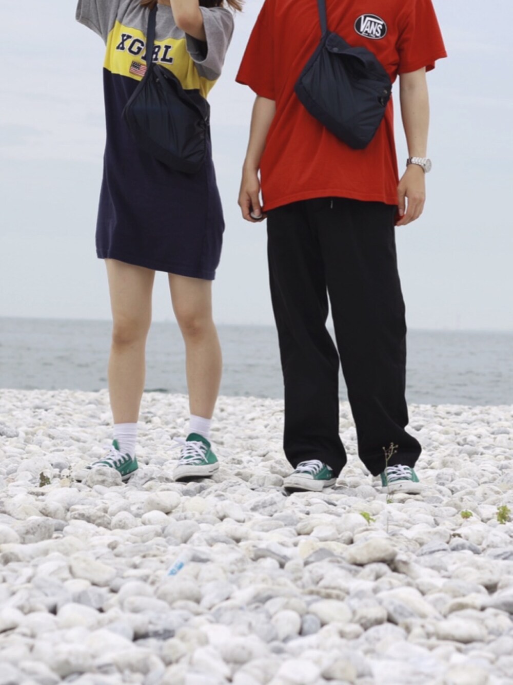 「お揃い、デート、x-girl、VANS、converse、GLOBAL WORK、愛してる」｜「X-girlのTRI-COLOR DRESS（ワンピース、グレー系）」を使った、misakiさん（レディース・156cm）の夏コーディネートの1枚目の写真