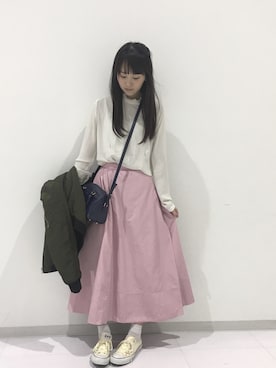 「水族館」｜「アイテム（ブルゾン）」を使った、浜田翔子さん（レディース・157cm）の春コーディネート