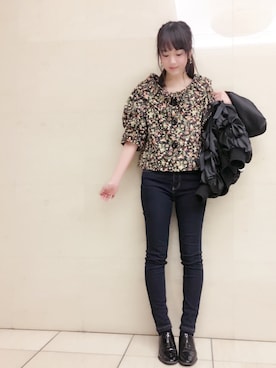 「MARC JACOBS」｜「アイテム（ブルゾン）」を使った、浜田翔子さん（レディース・157cm）の春コーディネート