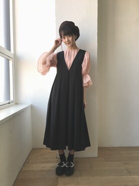 ジャンパースカートを使った「MIUMIU」の人気ファッション