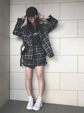 「MSGM（エムエスジーエム）のアイテム（ショルダーバッグ）」を使った、浜田翔子さん（レディース・157cm）の春コーディネート