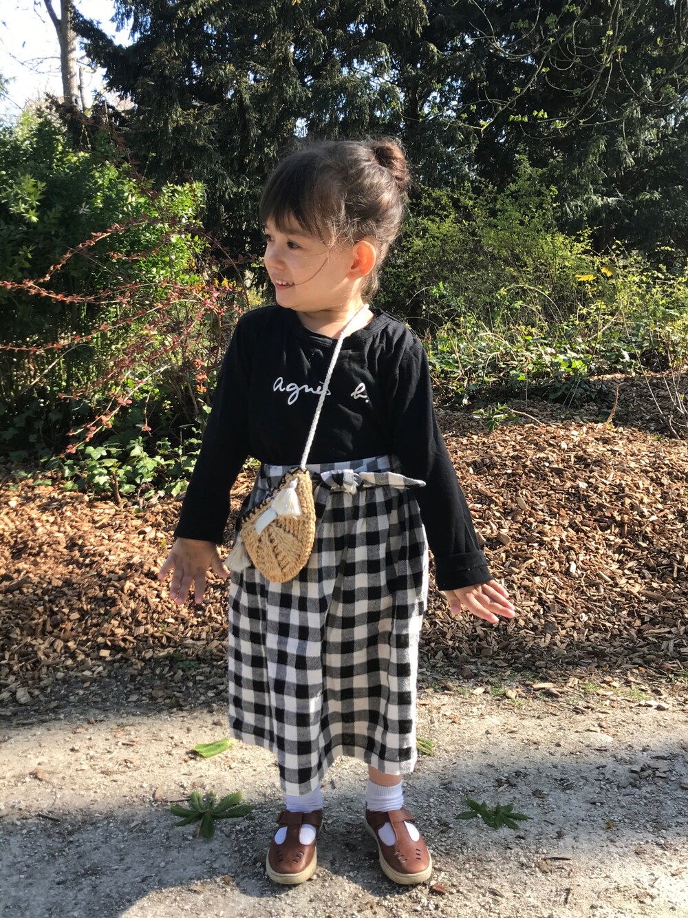 「girl、アニエスベー、agnes b.、ギンガムチェック、モノトーンコーデ、ginghamcheck、monotone、black and white」｜「☆のアイテム（その他、その他）」を使った、Lilyさん（キッズ・100cm）の春コーディネートの1枚目の写真