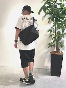 「Samsonite Red（サムソナイトレッド）のアイテム」を使った、みなとみらいosamuさん（メンズ・163cm）の夏コーディネート