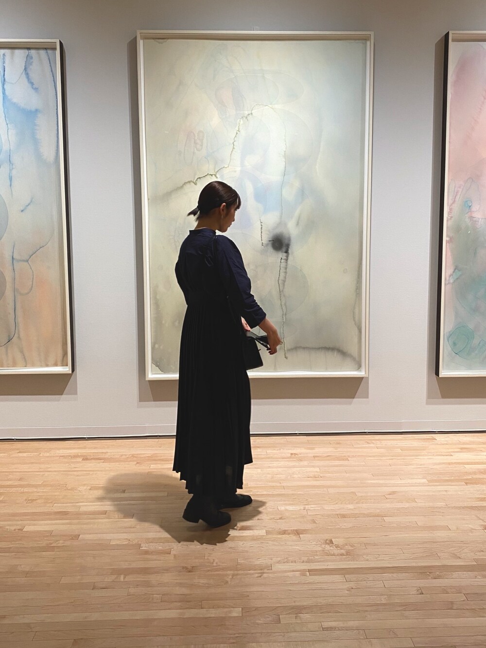 「シンプルコーデ、ワンピースコーデ、休日スタイル」｜「nop de nodのアイテム（シャツ/ブラウス、ブルー系）」を使った、mii2kmさん（レディース・168cm）の冬コーディネートの1枚目の写真