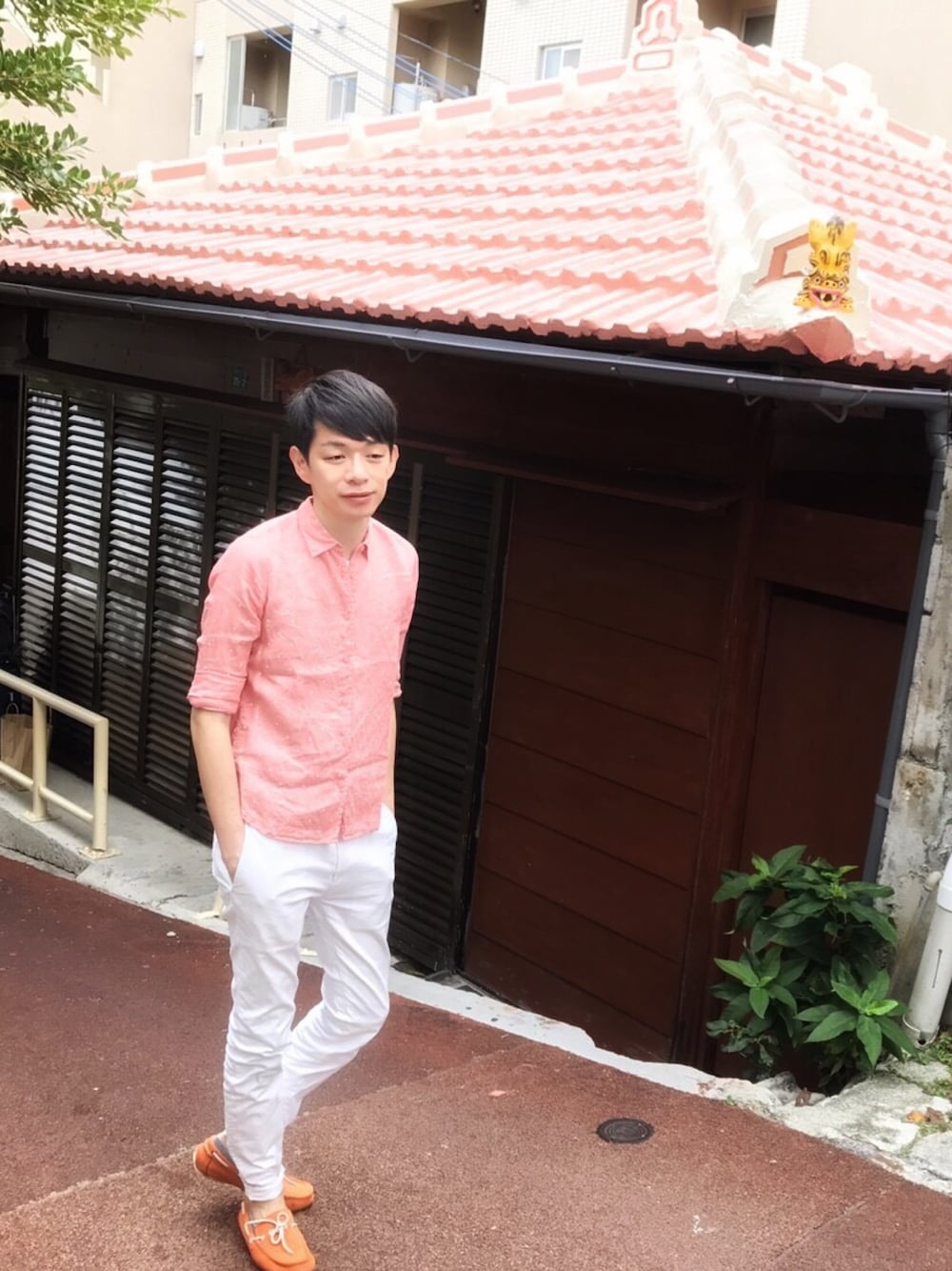 「Okinawa」｜「UNIQLOのアイテム（シャツ/ブラウス、その他）」を使った、shaderさん（メンズ・177cm）の冬コーディネートの1枚目の写真