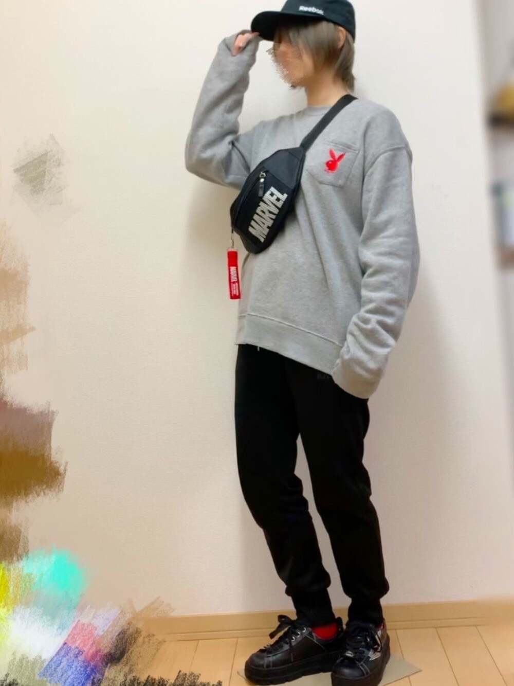 「kitson、ジャージ、スウェット、プレイボーイ、YOSUKE、reebok、黒キャップ、マーベル、marvel、年末WEAR感謝祭」｜「Reebokのアイテム（キャップ、ブラック系）」を使った、ちゃそさん（レディース・156cm）の冬コーディネートの1枚目の写真