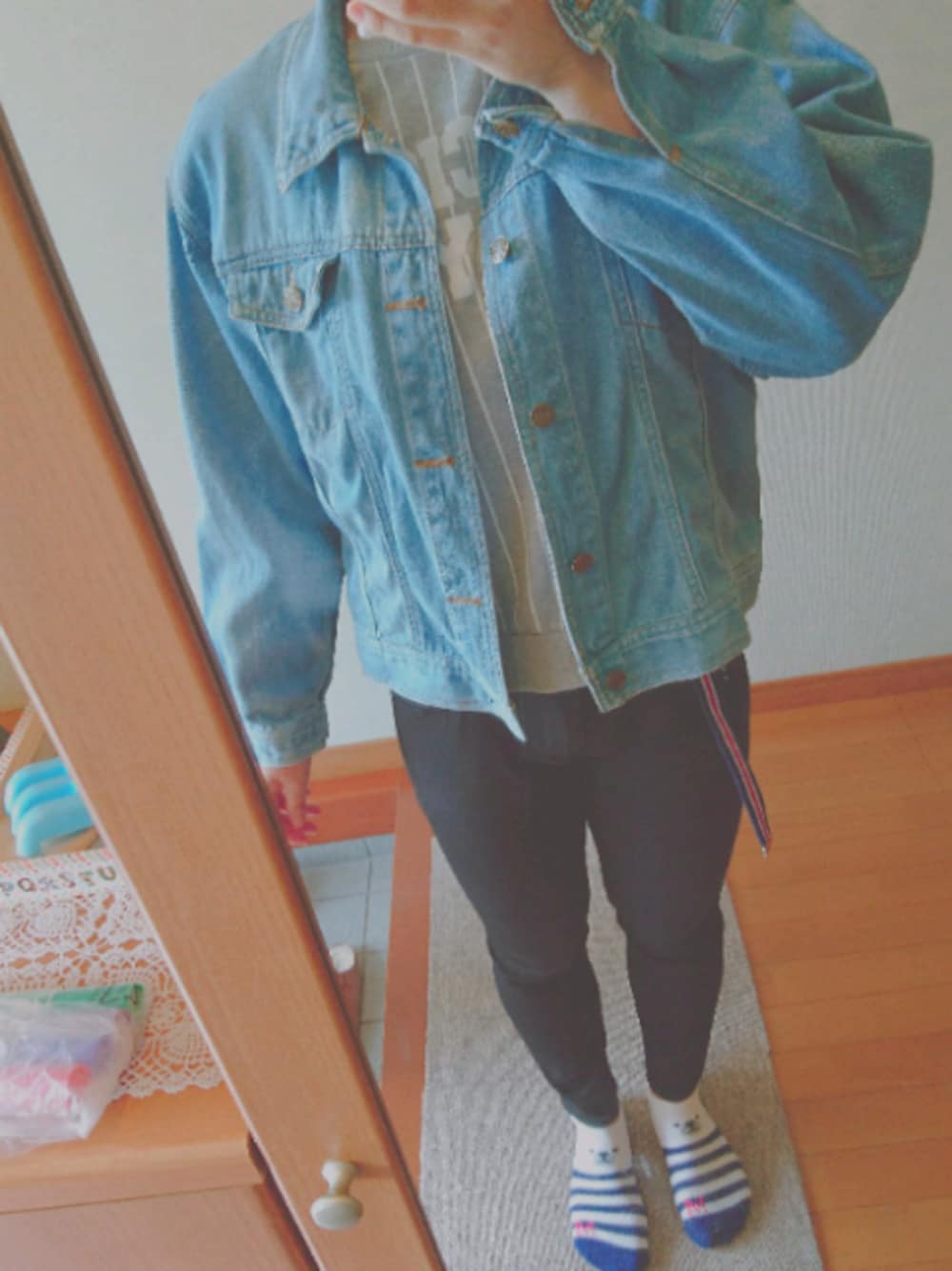 「友達とおでかけ☺︎、Gジャン、スキニーパンツ」｜「しまむらのアイテム（トップス、グレー系）」を使った、HARUさん（レディース・164cm）の春コーディネートの1枚目の写真