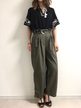 「カーキパンツ」｜まろ(MARO)さん（レディース・165cm）の夏コーディネート