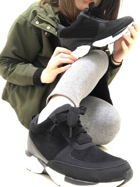 「ニットワンピース」｜「アイテム（マウンテンパーカー）」を使った、まろ(MARO)さん（レディース・165cm）の冬コーディネート
