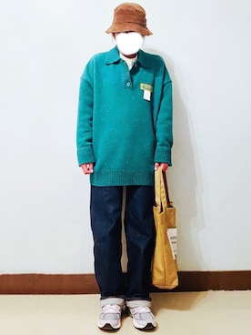 「UNIQLO（ユニクロ）のワイドフィットカーブジーンズ（デニムパンツ）」を使った、RURURUKIAさん（レディース・165cm）の秋コーディネート