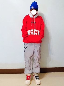 「MSGM（エムエスジーエム）のアイテム（パーカー）」を使った、RURURUKIAさん（レディース・165cm）の冬コーディネート