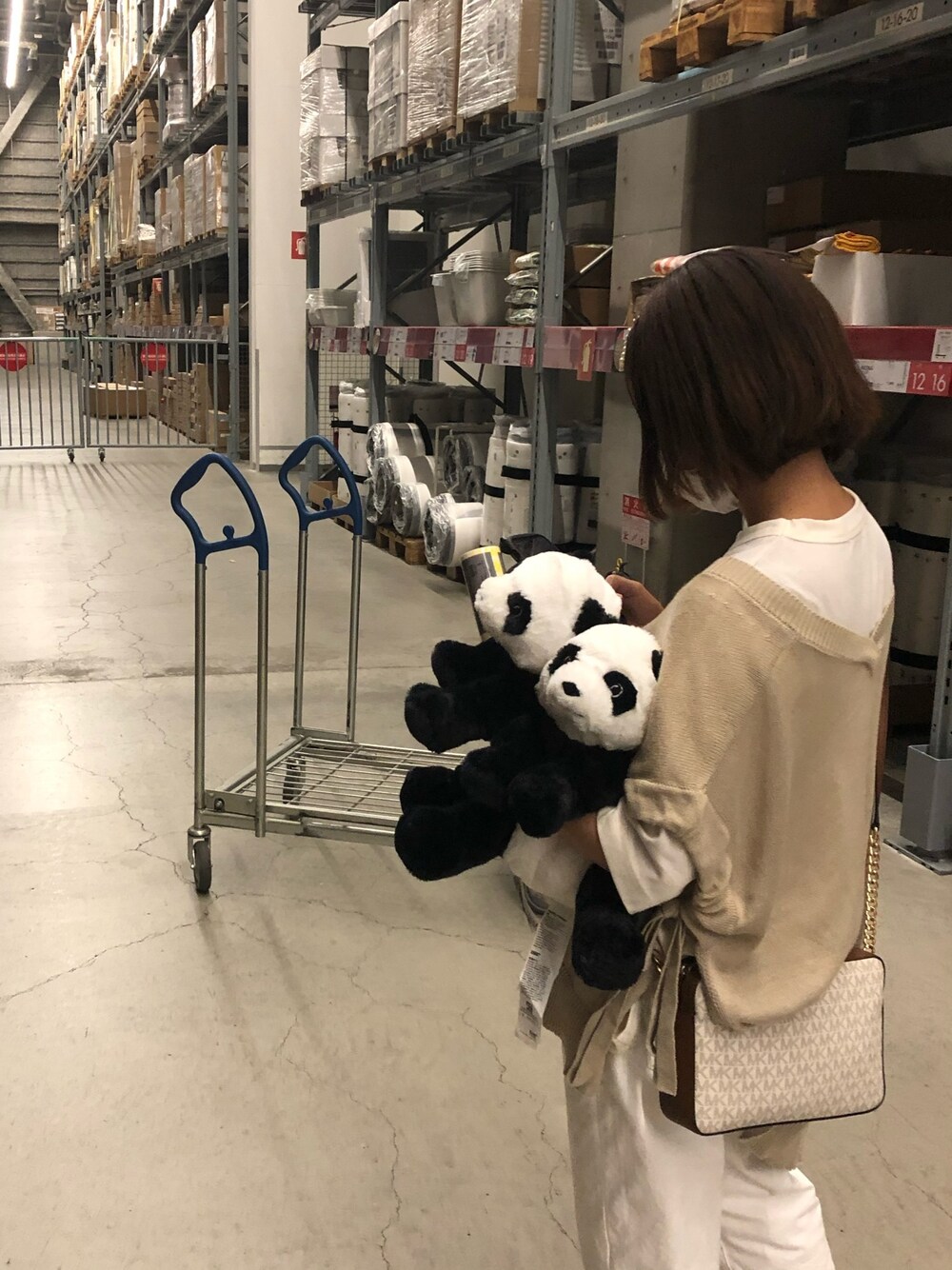 「IKEAのアイテム（その他、ブラック系）」を使った、Moaさん（レディース・150cm）の夏コーディネートの1枚目の写真