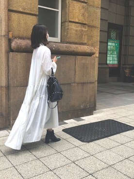 「birthdaybashのアイテム（シャツワンピース、ホワイト系）」を使った、mさん（レディース・162cm）の秋コーディネート