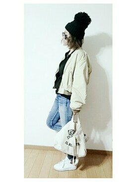 「Ungrid（アングリッド）のフレイドヘムストスリ（デニムパンツ）」を使った、umakoさん（レディース・163cm）の秋コーディネート