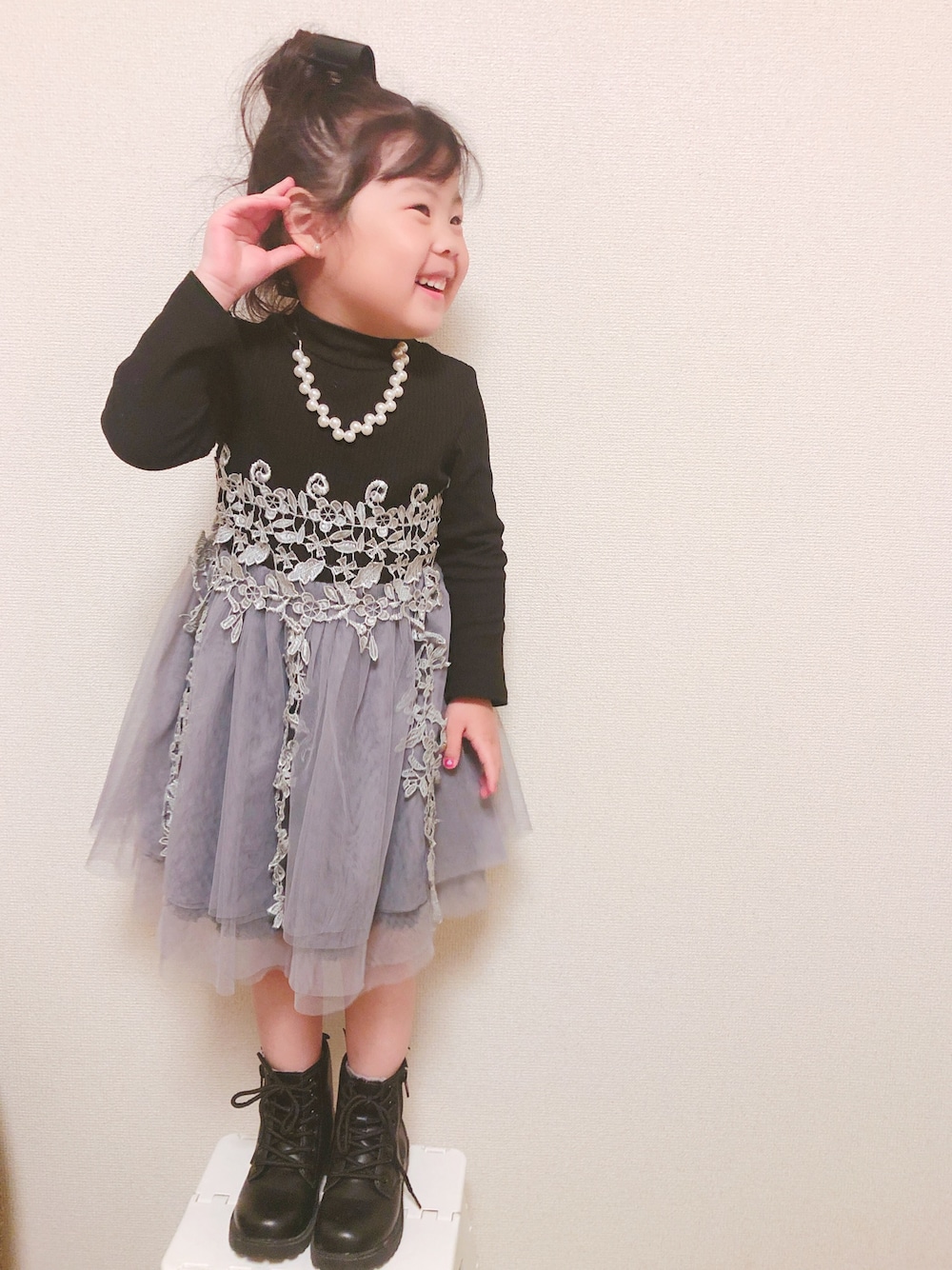 「平成最後のWEARISTAセンバツ、女の子コーデ、韓国子供服、韓国ファッション、結婚式、パーティードレス、結婚式キッズ」｜「韓国子供服のアイテム（ドレス、ブラック系）」を使った、enaaaさん（キッズ・110cm）の春コーディネートの1枚目の写真