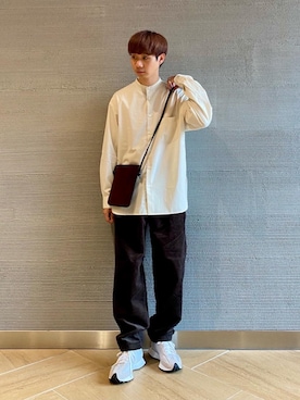「green label relaxing（グリーンレーベルリラクシング）の＜green label relaxing＞レザーコンビ ミニショルダーバッグ（ショルダーバッグ、ブラウン系）」を使った、河本雄大さんの夏コーディネート